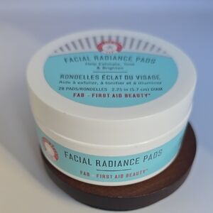 First Aid Beauty Radiance Pads - 28 Count